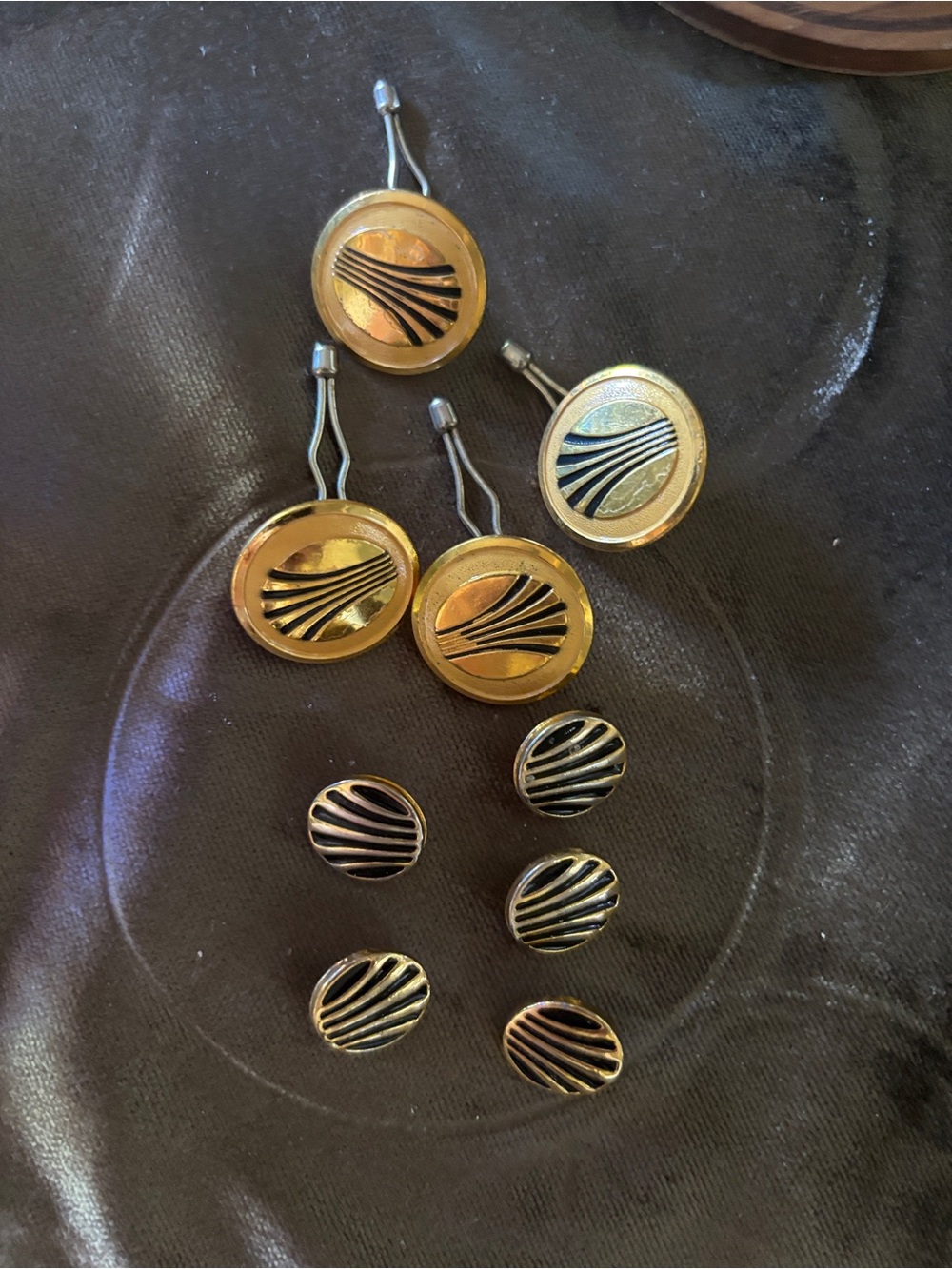 Gold Tone Continental Airlines Men’s Buttons